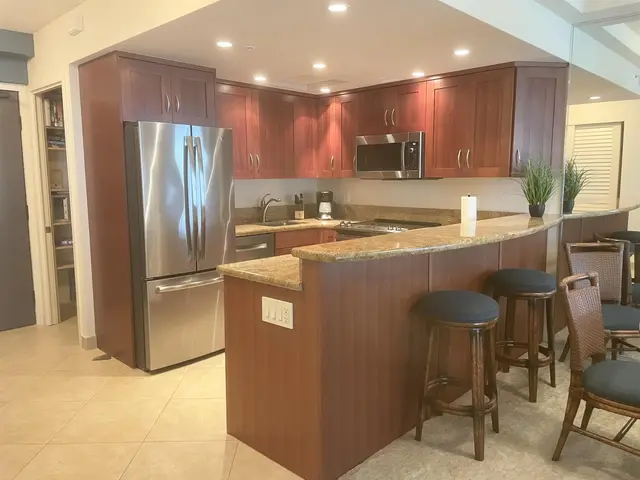 Listing Image for 2481 Kaanapali Pkwy 311 L 17 of 34
