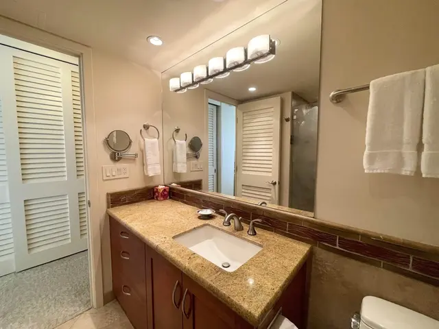 Listing Image for 2481 Kaanapali Pkwy 311 L 22 of 34