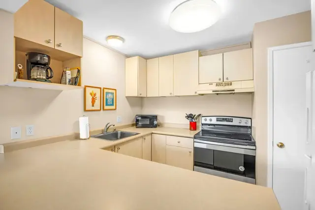 Listing Image for 34 Wailana Pl 102 12 of 49