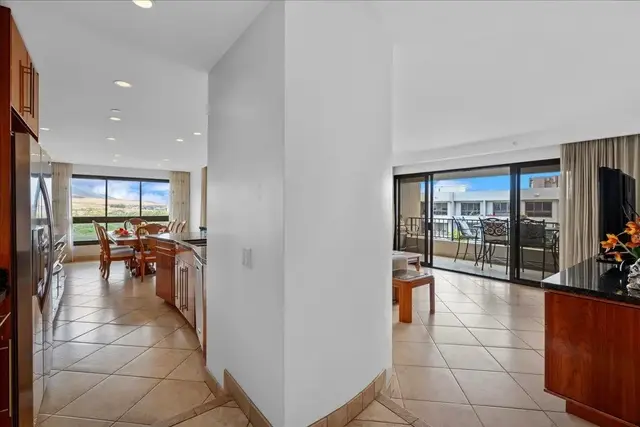 Listing Image for 50 Nohea Kai Dr 2-1105 17 of 45