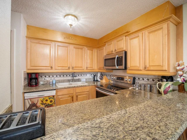 Listing Image for 2695 S Kihei Rd 7-204 8 of 32