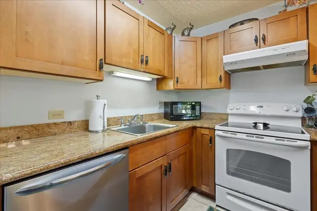 Listing Image for 2695 S Kihei Rd 8-107 14 of 39