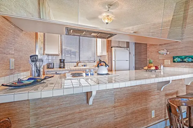 Listing Image for 30 Hauoli St 310 24 of 34