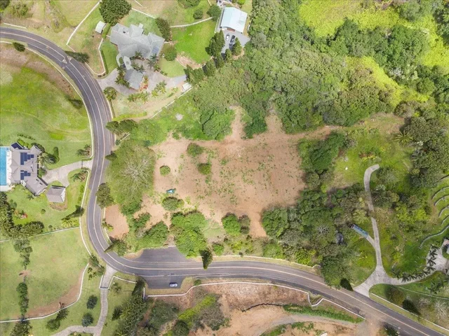 Listing Image for 27 Hulumanu Pl Lot 35 13 of 25