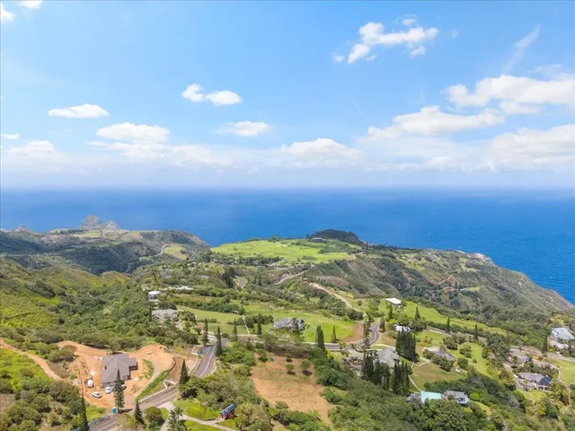 Listing Image for 27 Hulumanu Pl Lot 35 20 of 25