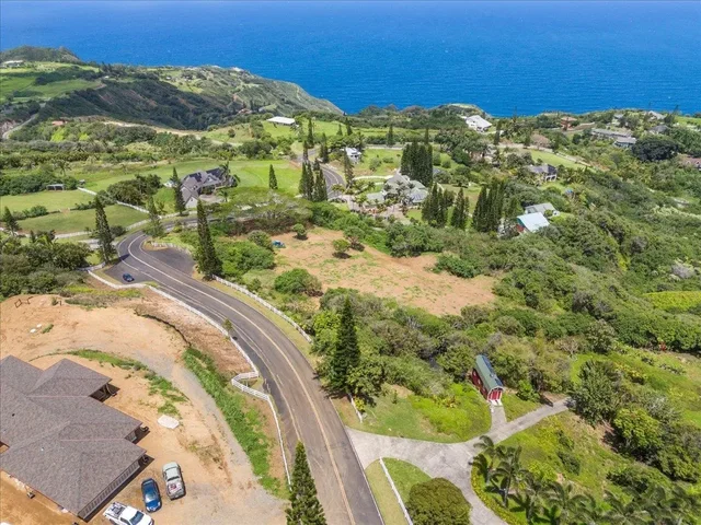 Listing Image for 27 Hulumanu Pl Lot 35 4 of 25