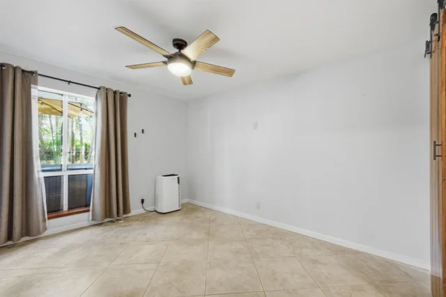 Listing Image for 140 Uwapo Rd 39-101 12 of 35