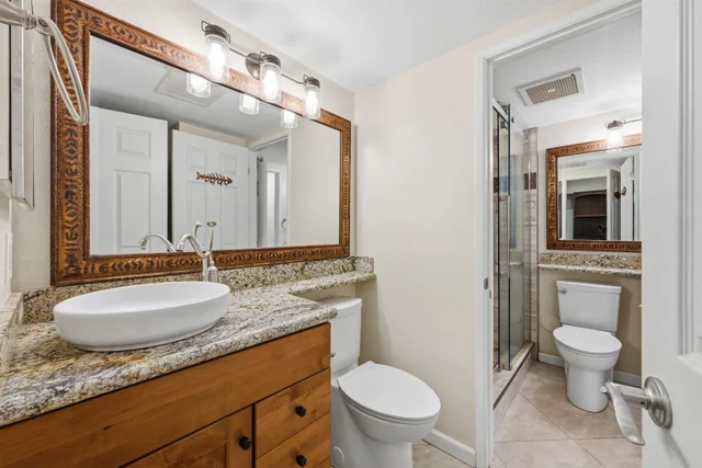 Listing Image for 140 Uwapo Rd 39-101 16 of 35