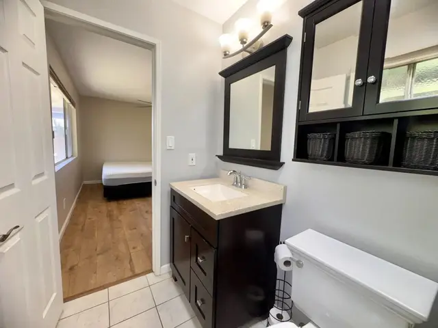 Listing Image for 1808 Malama St 23 of 44