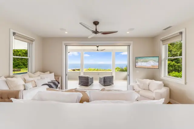 Listing Image for 40 Hale Pili Way 14 of 32