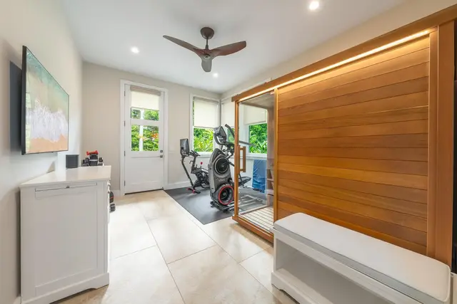 Listing Image for 40 Hale Pili Way 17 of 32