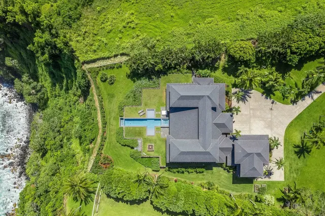 Listing Image for 40 Hale Pili Way 29 of 32