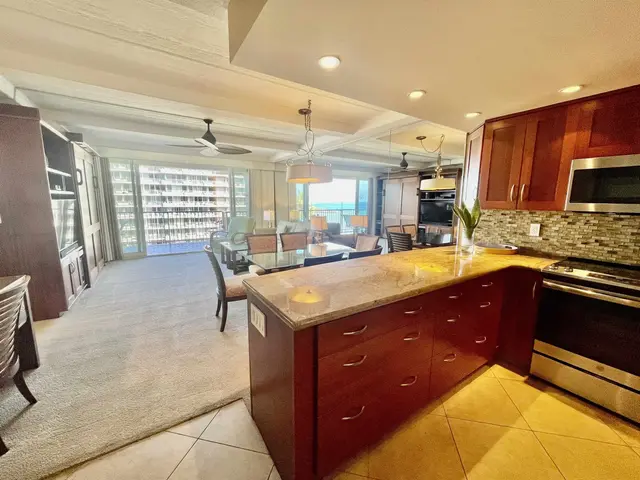Listing Image for 2481 Kaanapali Pkwy 760 R 11 of 39