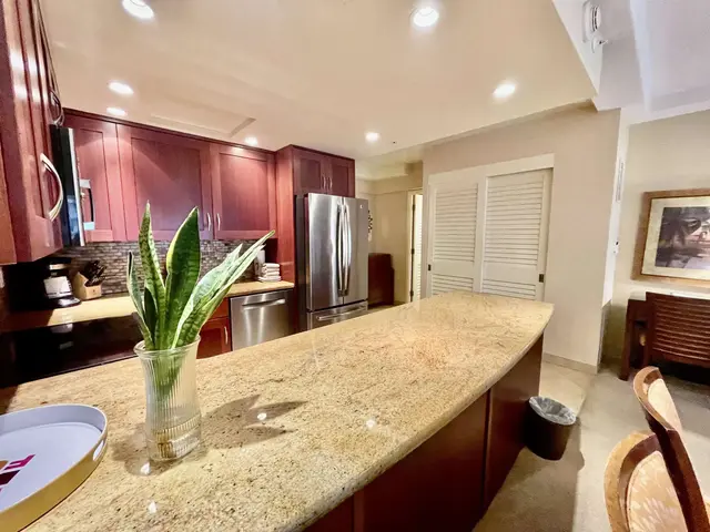 Listing Image for 2481 Kaanapali Pkwy 760 R 15 of 39