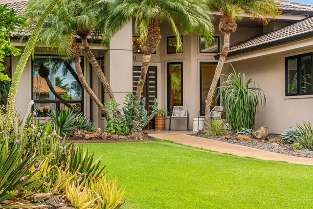 Listing Image for 384 Pualoa Nani Pl 1 of 50