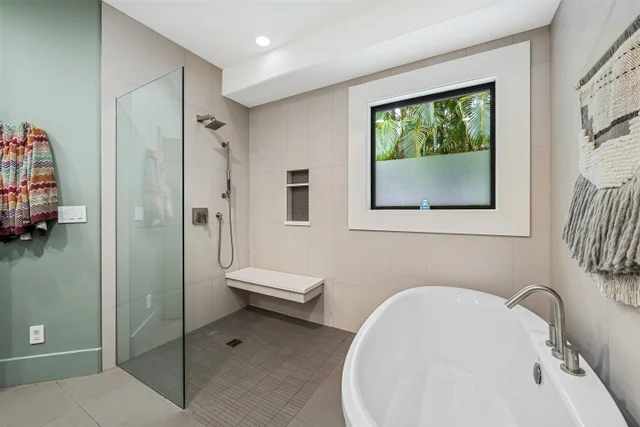 Listing Image for 384 Pualoa Nani Pl 26 of 50