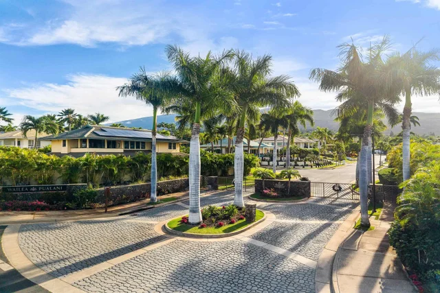 Listing Image for 384 Pualoa Nani Pl 34 of 50