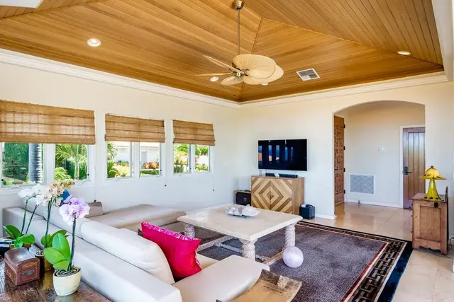 Listing Image for 194 E Panana Pl 17 of 30