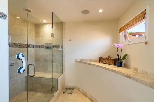 Listing Image for 194 E Panana Pl 27 of 30