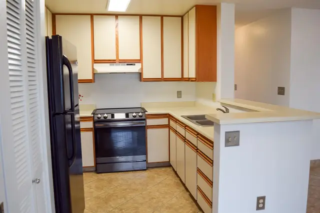 Listing Image for 4955 Hanawai St 8-102 19 of 40