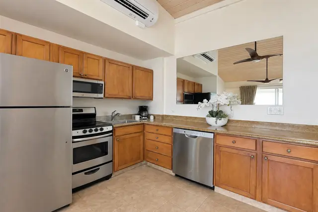 Listing Image for 5315 Lower Honoapiilani Rd B208 12 of 43