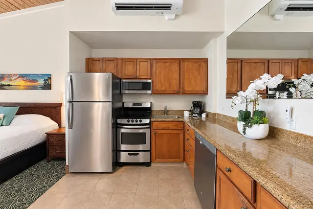 Listing Image for 5315 Lower Honoapiilani Rd B208 14 of 43