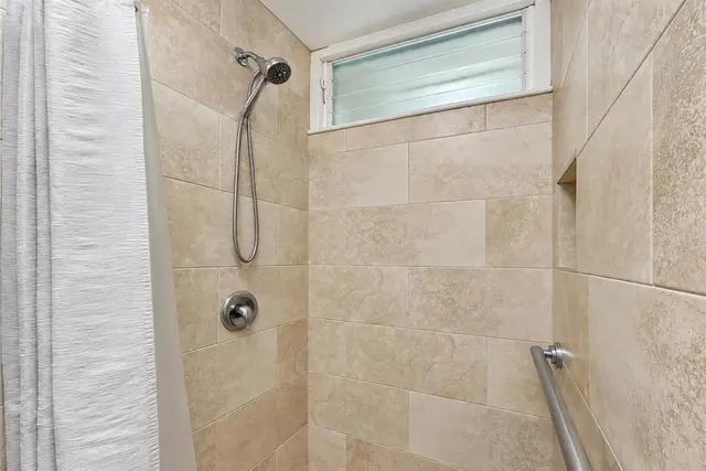 Listing Image for 5315 Lower Honoapiilani Rd B208 21 of 43