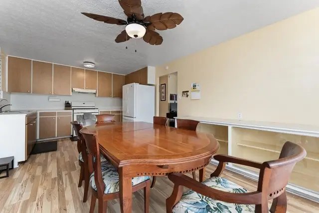 Listing Image for 52 E Waiko Rd 14 of 46
