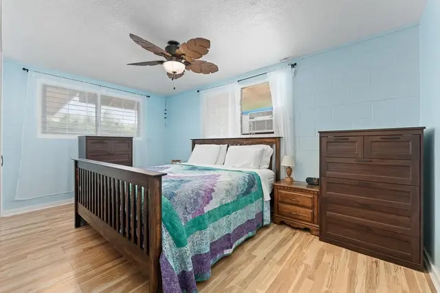 Listing Image for 52 E Waiko Rd 28 of 46