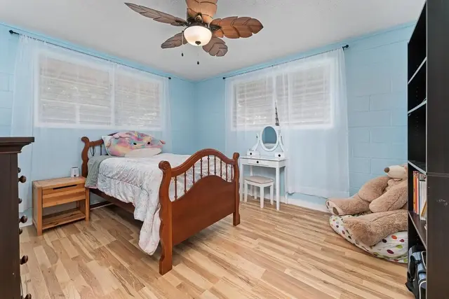 Listing Image for 52 E Waiko Rd 33 of 46