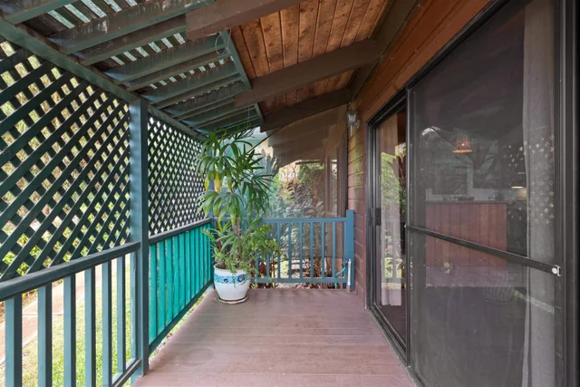 Listing Image for 500a Mikioi Pl 22 of 44