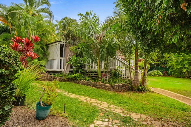 Listing Image for 500a Mikioi Pl 34 of 44