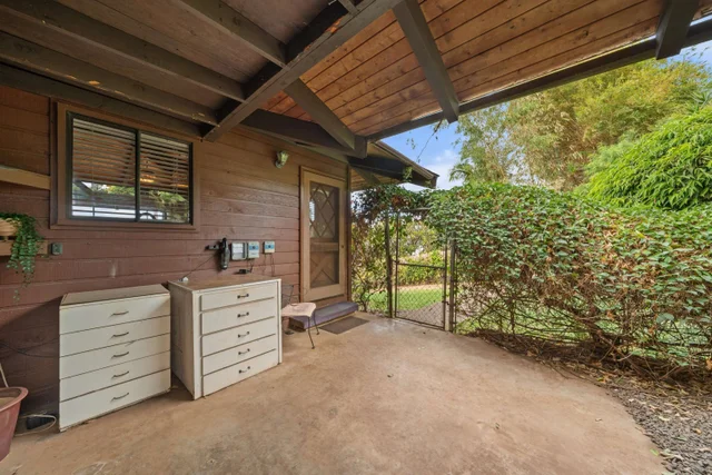 Listing Image for 500a Mikioi Pl 40 of 44