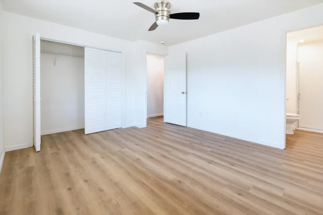 Listing Image for 323 W Papa Ave 14 of 40