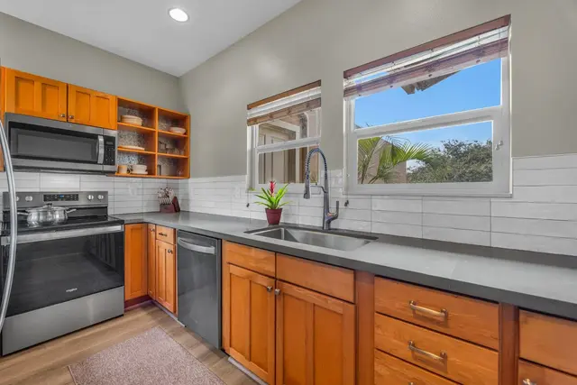 Listing Image for 33 Hoku Pl 5 of 18