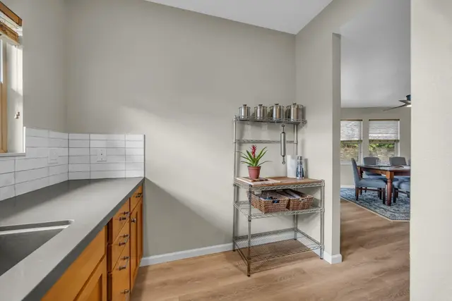 Listing Image for 33 Hoku Pl 6 of 18