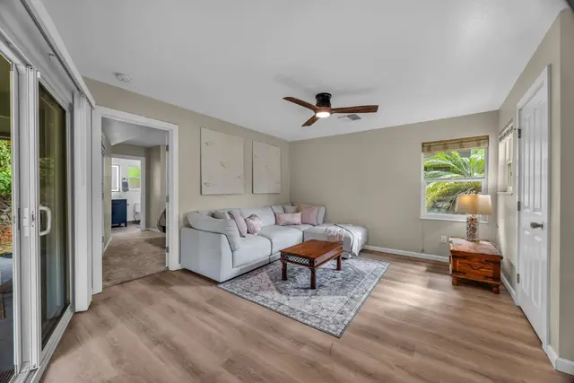 Listing Image for 33 Hoku Pl 8 of 18