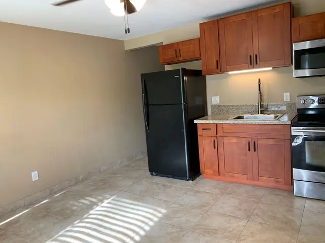 Listing Image for 52 Walaka St 1 4 of 14