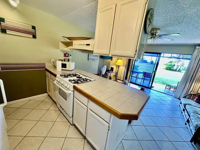 Listing Image for 1000 Kamehameha V Hwy 120b 11 of 28