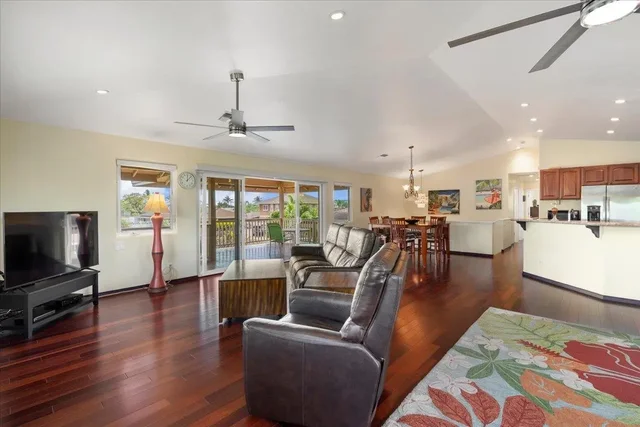 Listing Image for 99 Honuea Pl 20 of 50