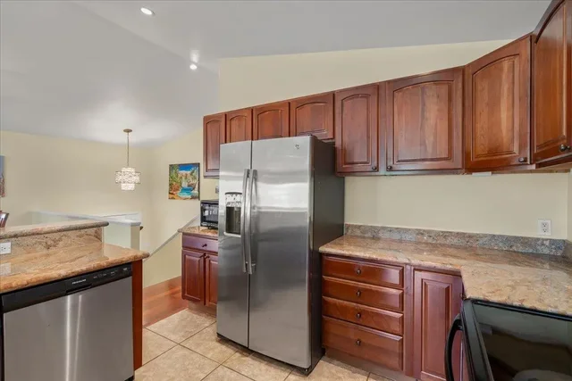 Listing Image for 99 Honuea Pl 26 of 50