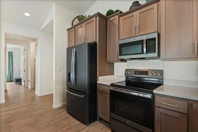 Listing Image for 37 Kupaloke St 15 of 48
