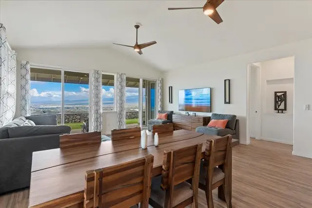 Listing Image for 37 Kupaloke St 21 of 48