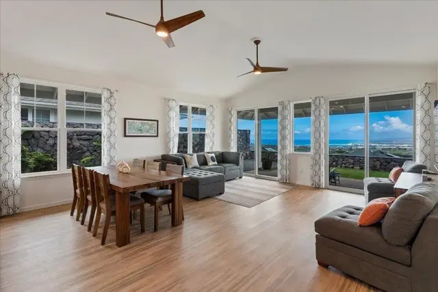 Listing Image for 37 Kupaloke St 22 of 48