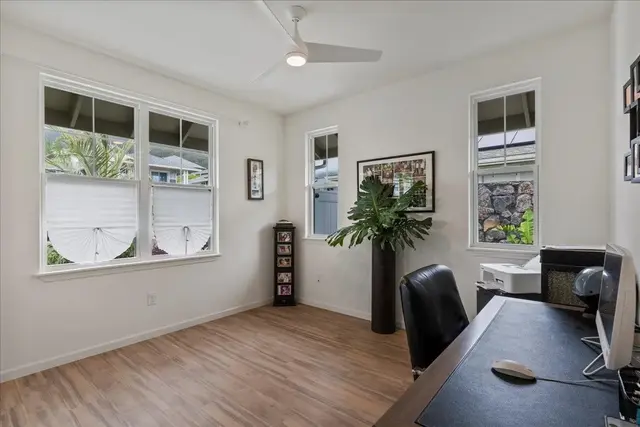 Listing Image for 37 Kupaloke St 26 of 48