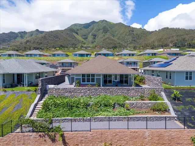 Listing Image for 37 Kupaloke St 3 of 48