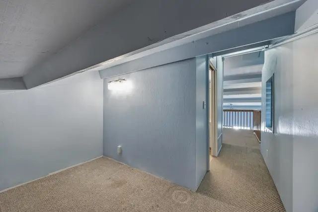 Listing Image for 3975 Lower Honoapiilani Rd 206 31 of 38