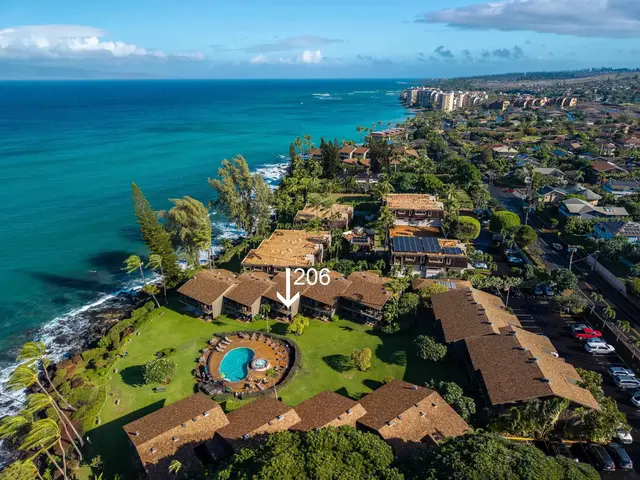 Listing Image for 3975 Lower Honoapiilani Rd 206 33 of 38