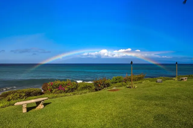 Listing Image for 3975 Lower Honoapiilani Rd 206 34 of 38