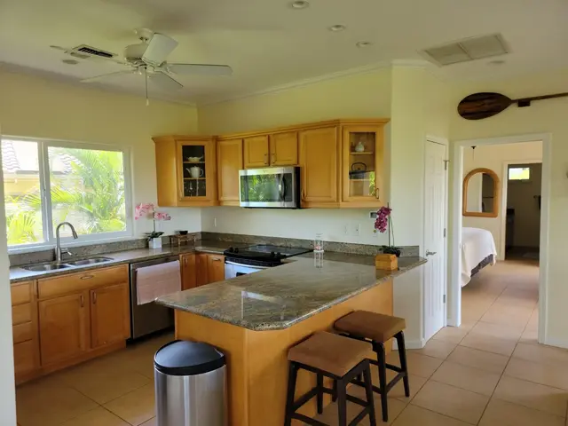 Listing Image for 357 Kualono Pl 68 18 of 28